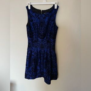 Women’s Sleeveless Midi Dress - Size 8